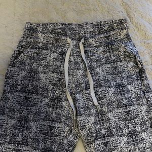 Buffbunny Printed Joggers!